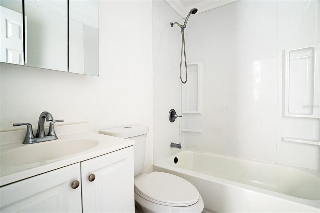 140 Avenue W Nw - Photo 3