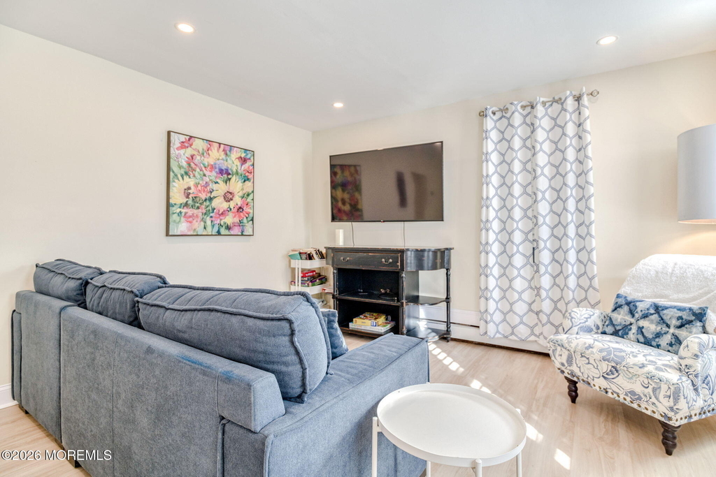 18 Abbott Avenue - Photo 0