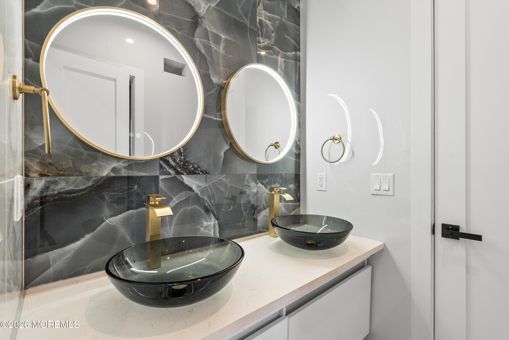 150 Ampere Avenue - Photo 51
