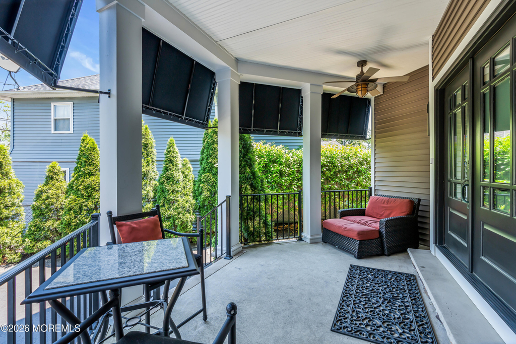 609 15th Avenue - Photo 3