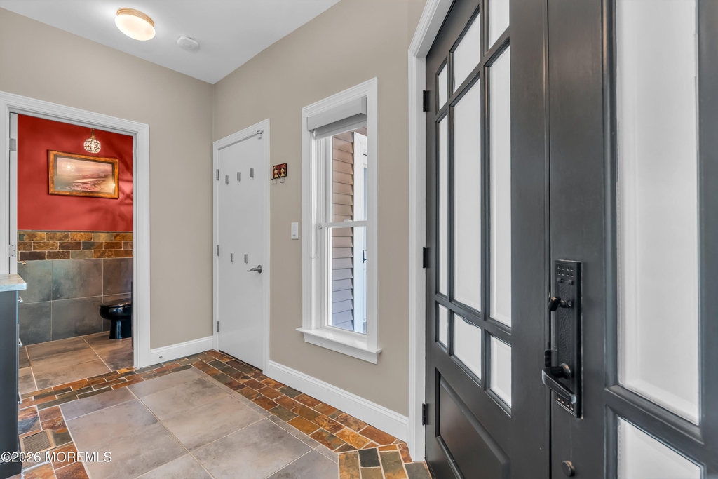 609 15th Avenue - Photo 7