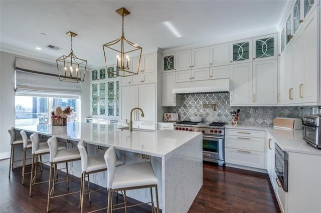 2555 N Pearl Street - Photo 4