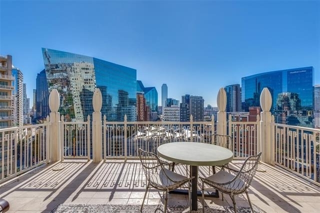 2555 N Pearl Street - Photo 18