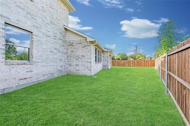 101 Gardenia Drive - Photo 3