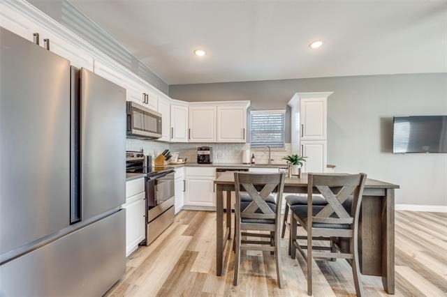 1429 E Odneal Street - Photo 4