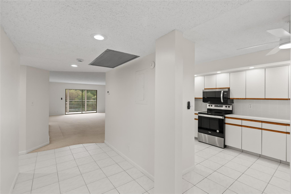 1801 Eleuthera Point - Photo 1