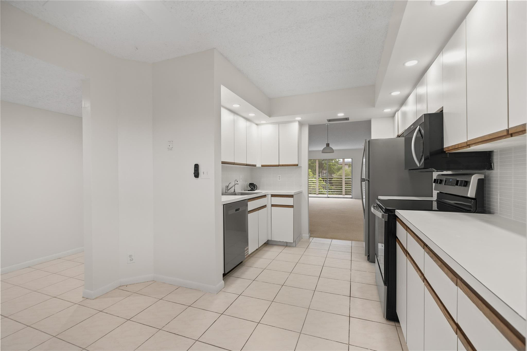 1801 Eleuthera Point - Photo 3