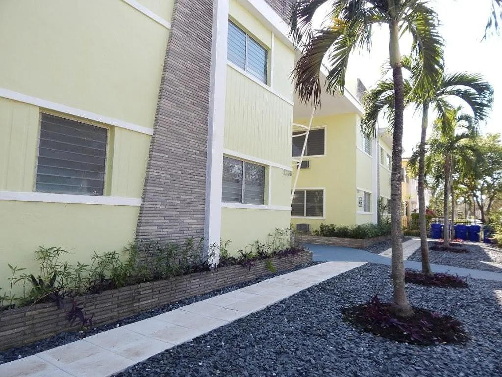 1200 Marseille Drive - Photo 0
