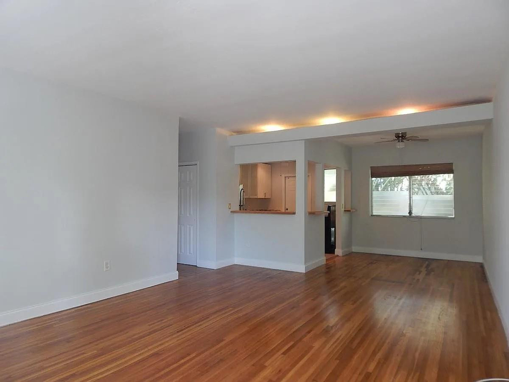 1200 Marseille Drive - Photo 7