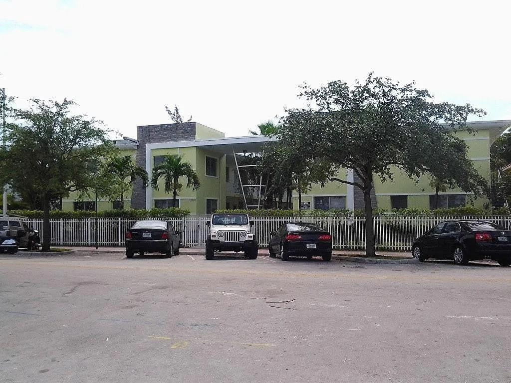 1200 Marseille Drive - Photo 3