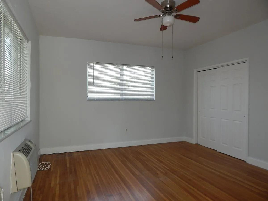 1200 Marseille Drive - Photo 9
