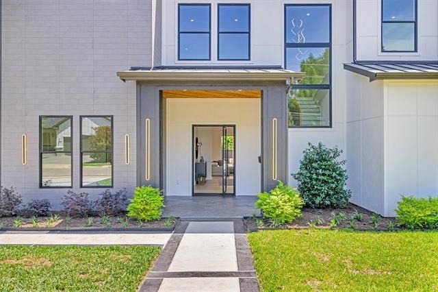 3932 Cortez Drive - Photo 2
