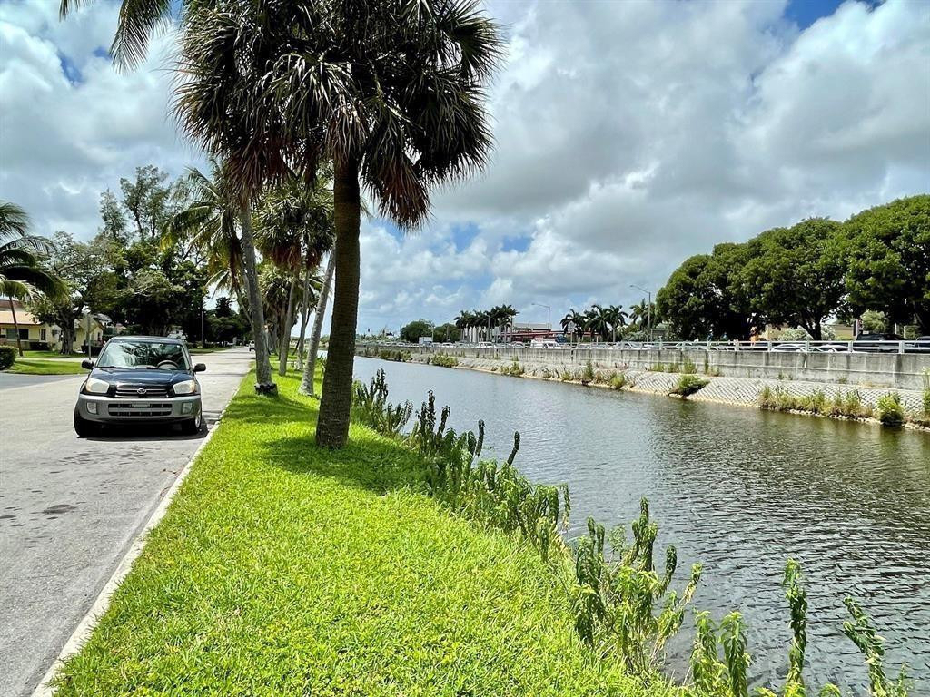 230 Sw 1st Street - Photo 3