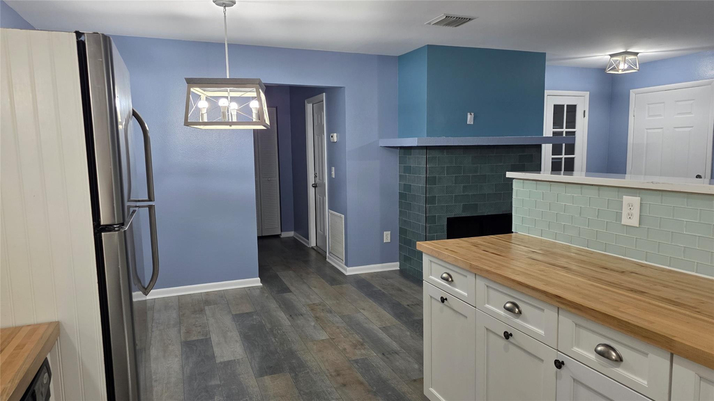 426 Tulip Drive - Photo 6