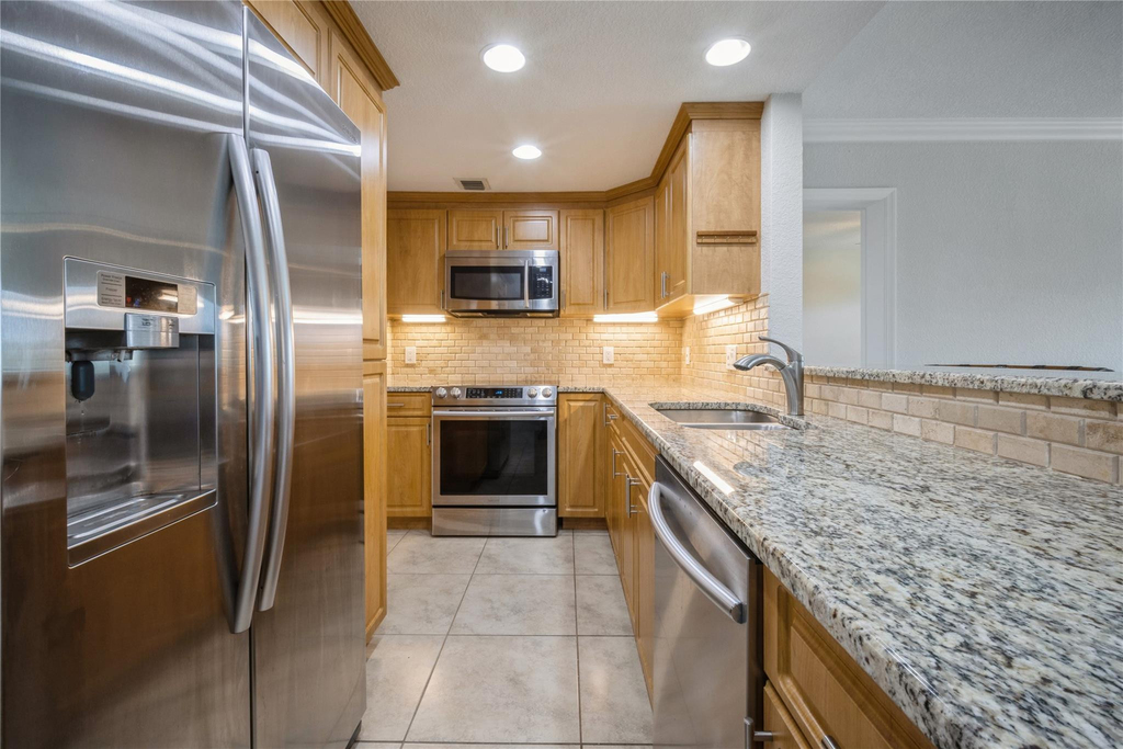 1000 River Reach Drive - Photo 2