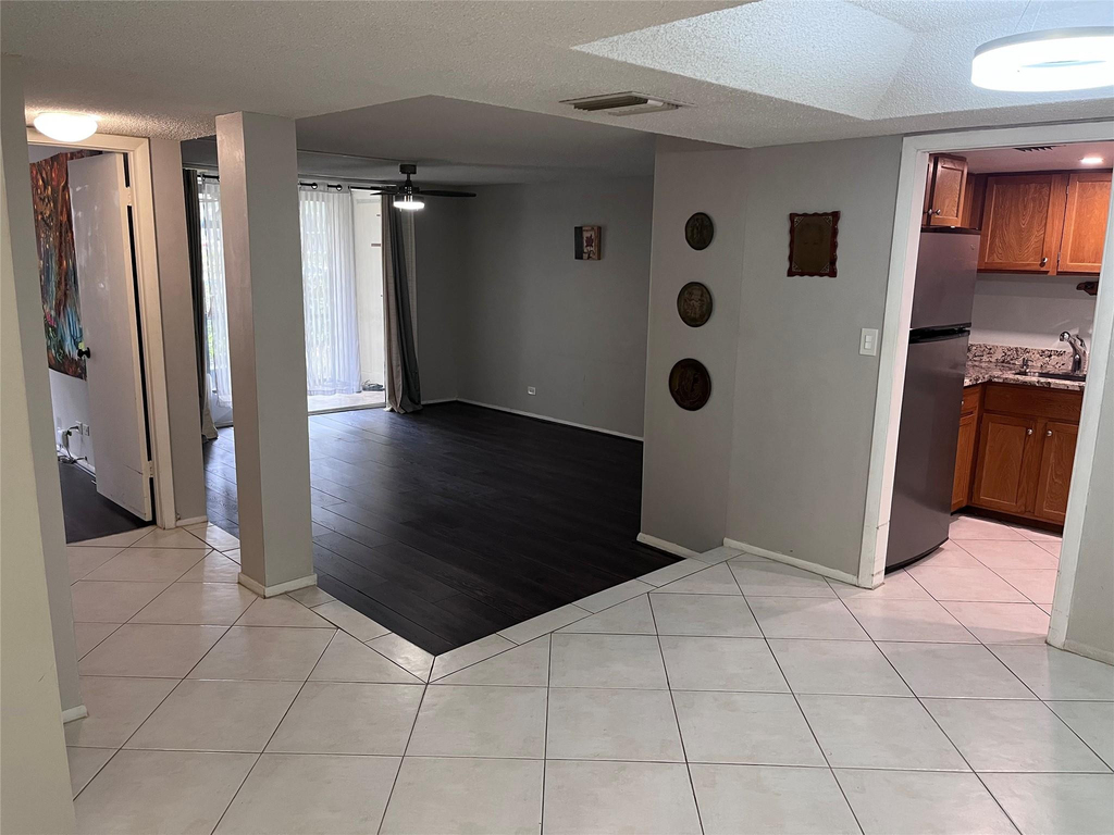 3670 N Inverrary Drive - Photo 2