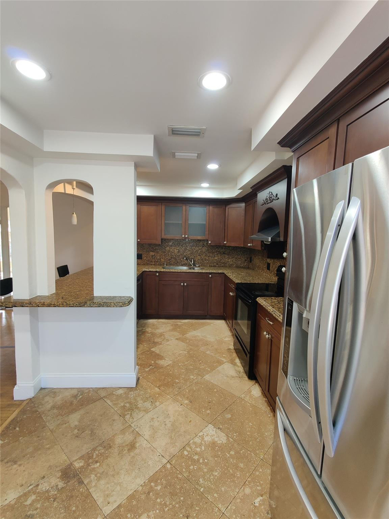 733 Ne 18th Avenue - Photo 81