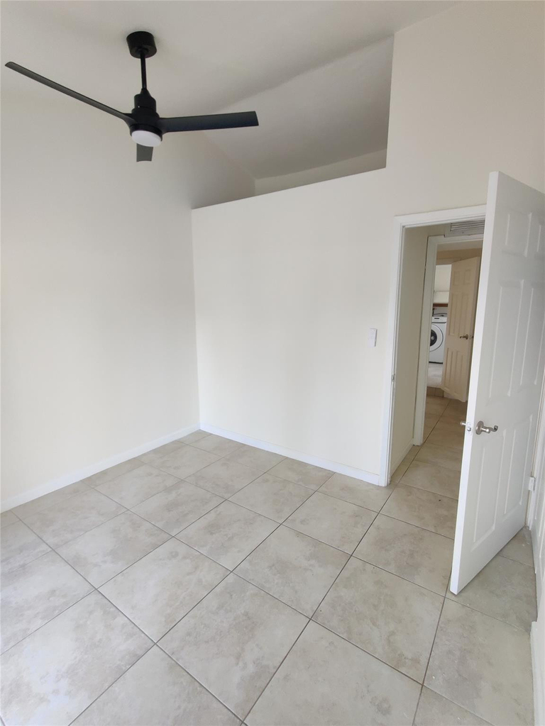 733 Ne 18th Avenue - Photo 41