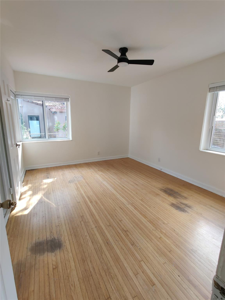 733 Ne 18th Avenue - Photo 18