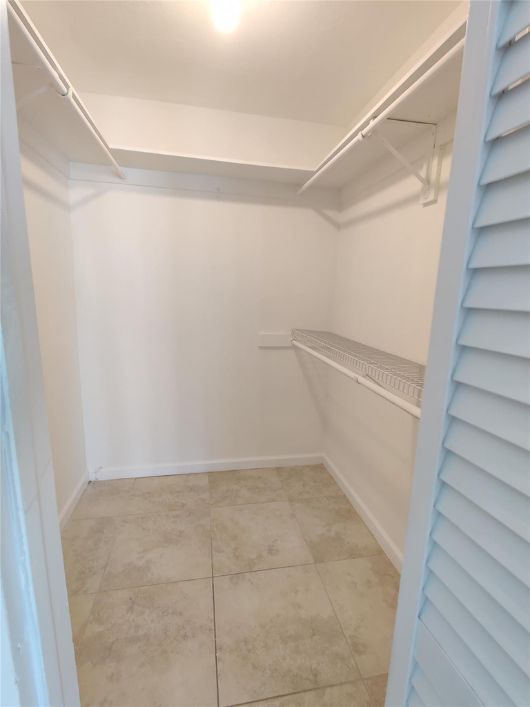 733 Ne 18th Avenue - Photo 52