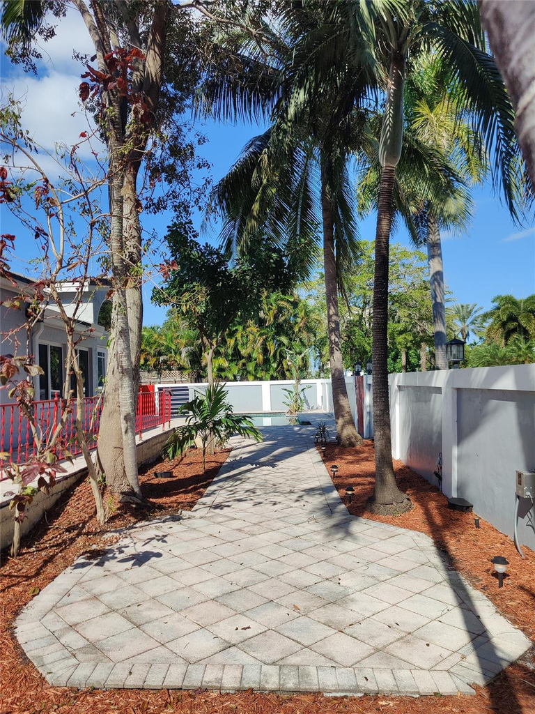 733 Ne 18th Avenue - Photo 65