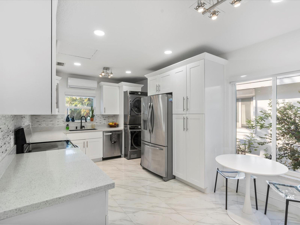 9232 Harding Avenue - Photo 9