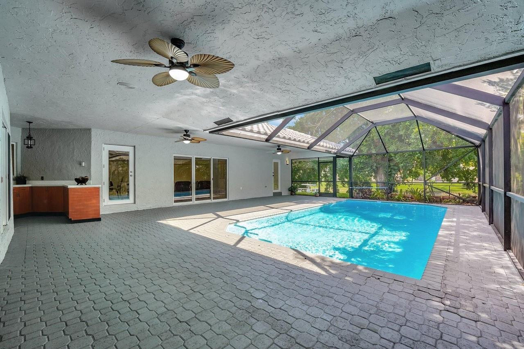 9066 Nw 52nd Court - Photo 26
