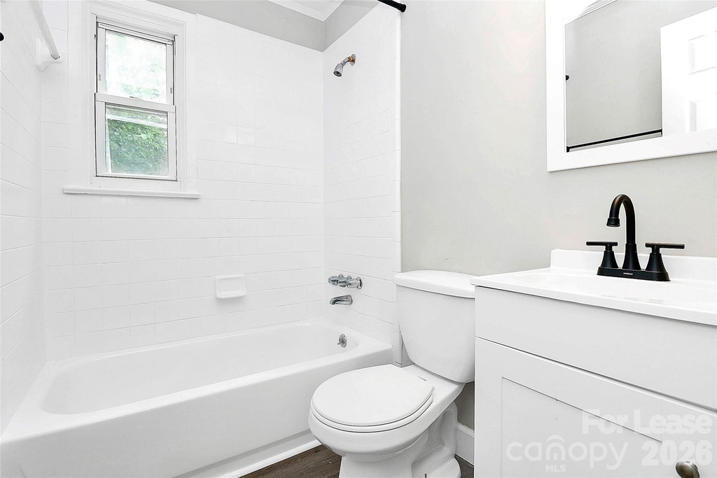 1825 Academy Street - Photo 8