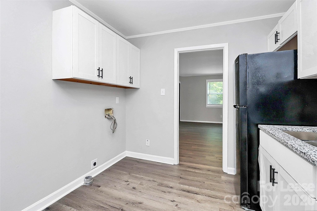 1825 Academy Street - Photo 4