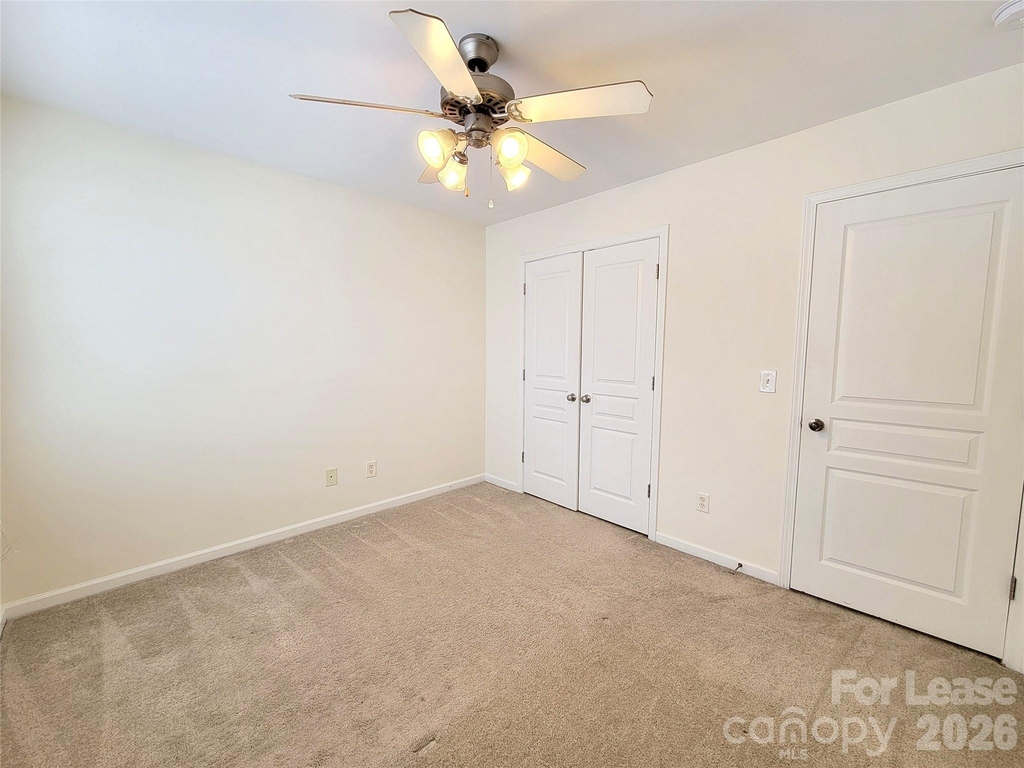 1081 Woodglen Lane - Photo 14