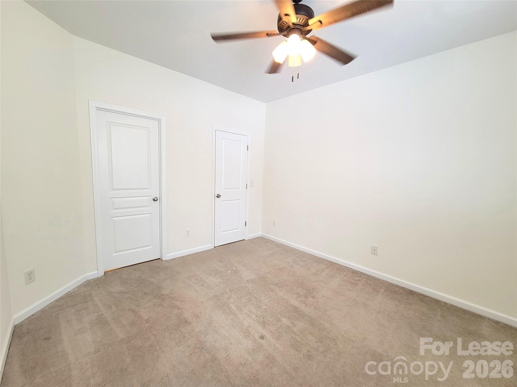 1081 Woodglen Lane - Photo 6