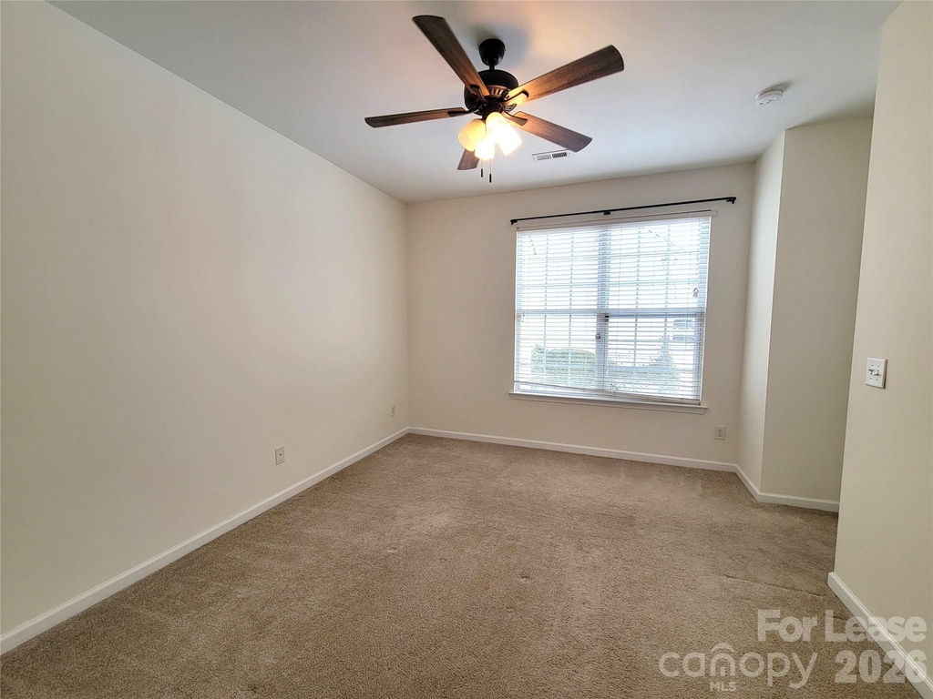 1081 Woodglen Lane - Photo 8