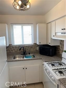 10900 Blix - Photo 1