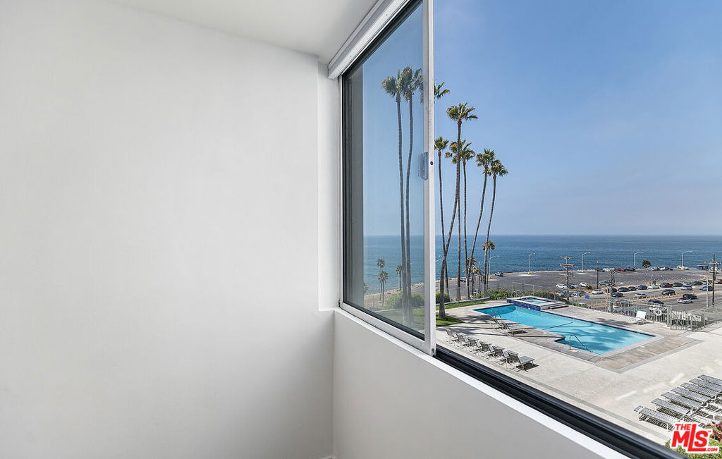 17366 W Sunset Boulevard - Photo 16