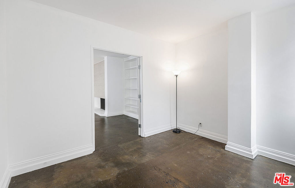 17366 W Sunset Boulevard - Photo 7