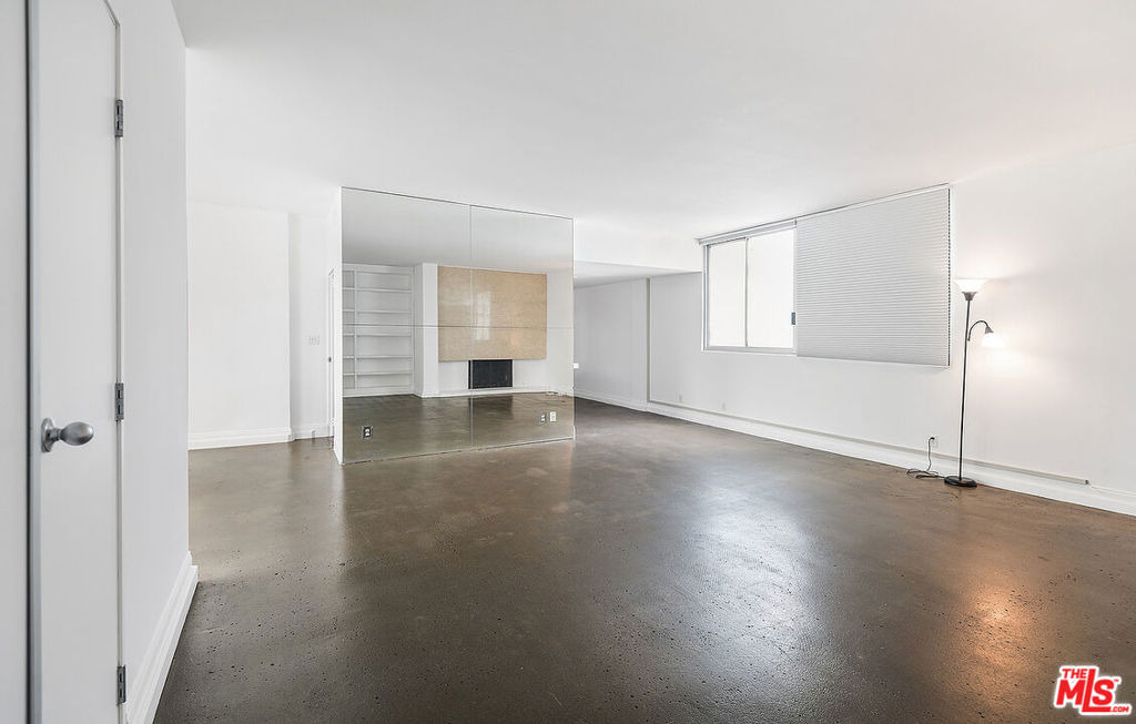 17366 W Sunset Boulevard - Photo 4