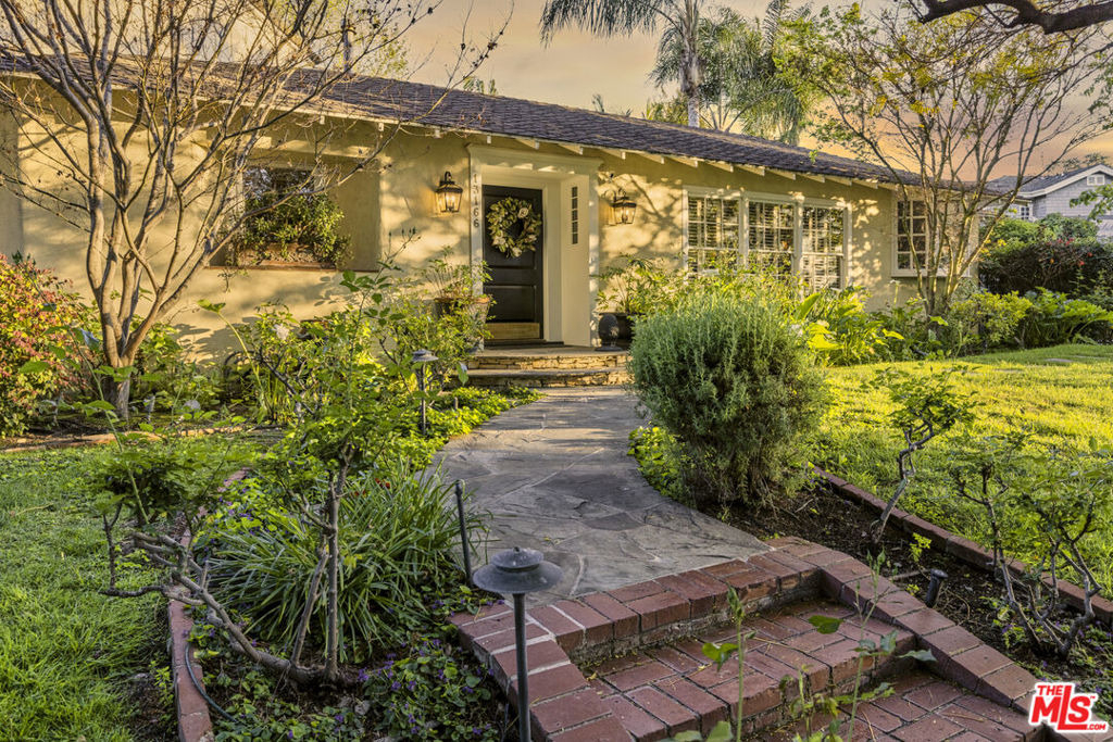 13166 Valley Vista Boulevard - Photo 3
