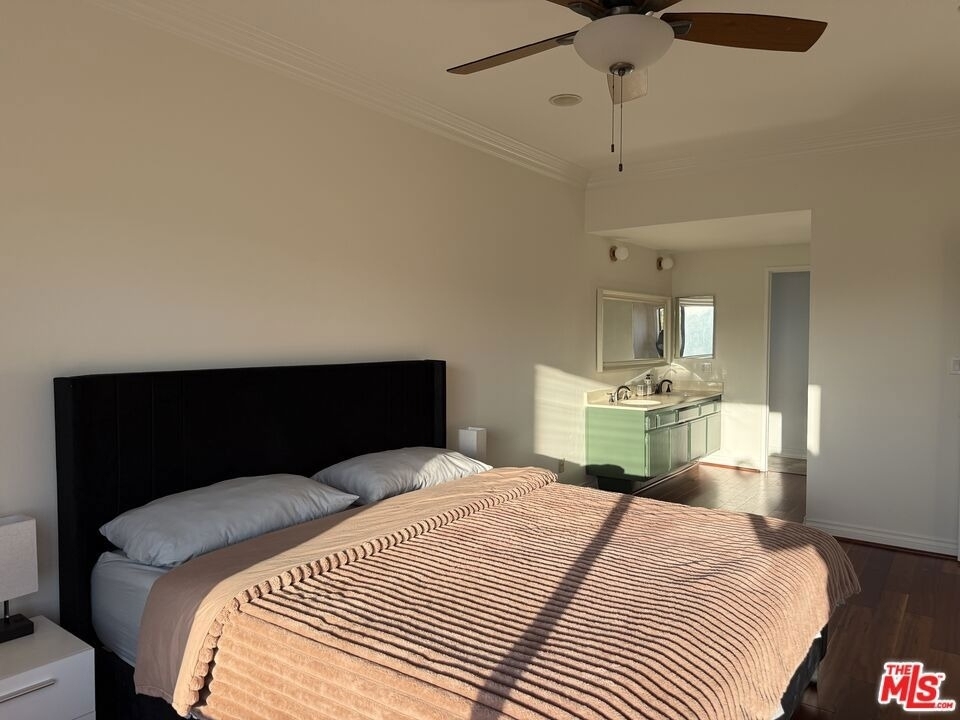 234 N Kenwood Street - Photo 8