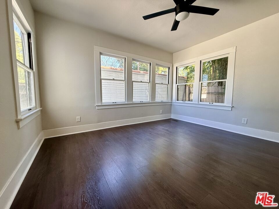 854 Serrano Place - Photo 8