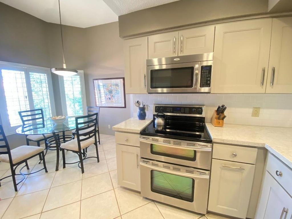 781 Montana Vista Drive - Photo 3