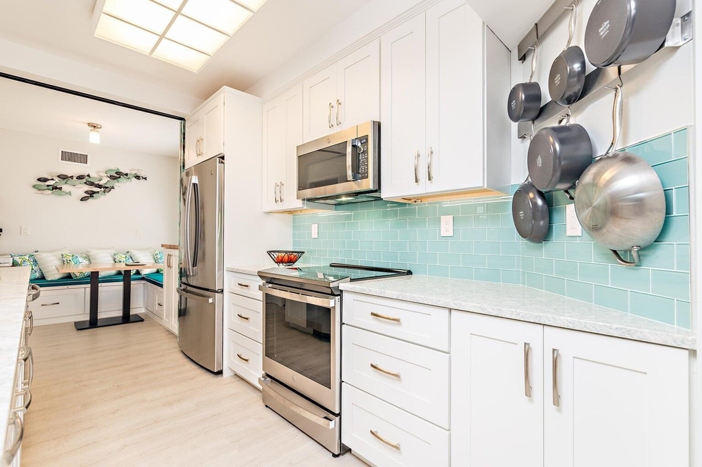16940 Bay Street N - Photo 6