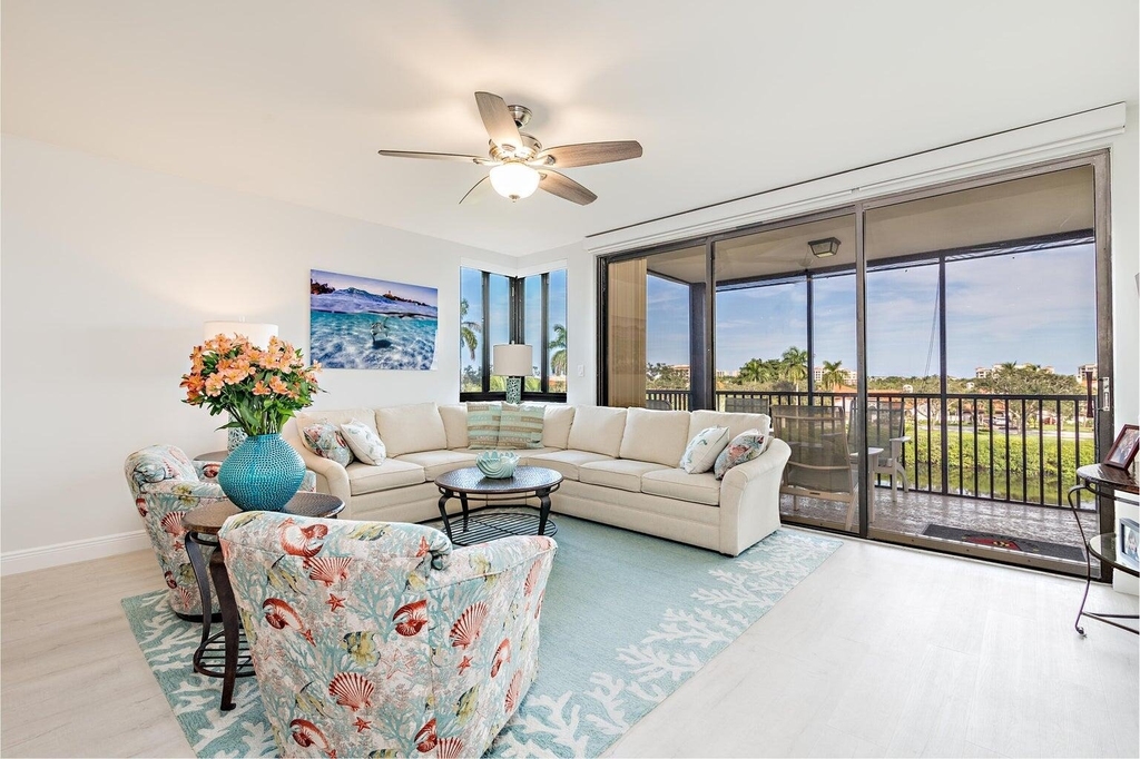 16940 Bay Street N - Photo 3