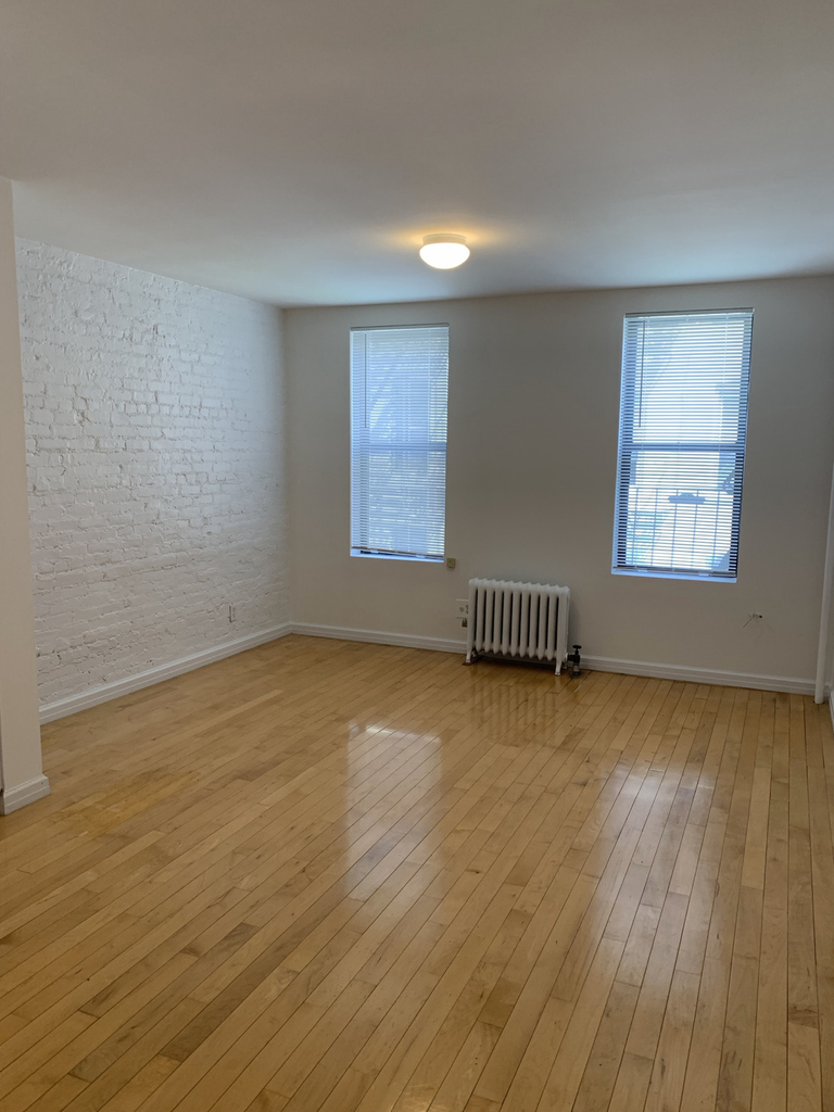 31-79 35th Street - Photo 0