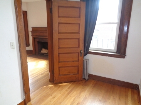 850 Beacon St - Photo 3