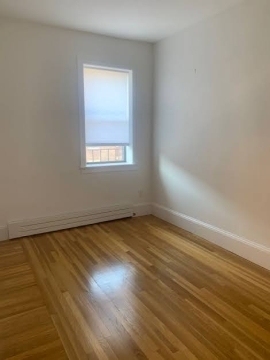 925 Beacon St - Photo 12