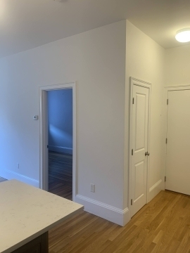 925 Beacon St - Photo 7
