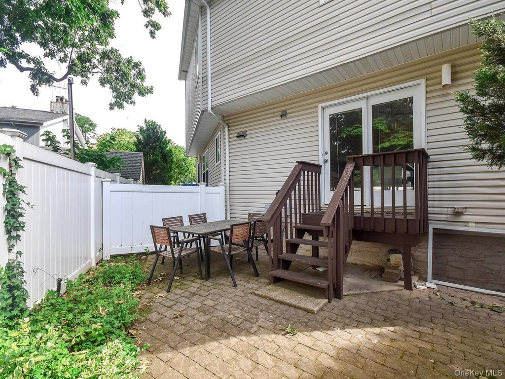 49 Ashwood Road Apt A - Photo 18