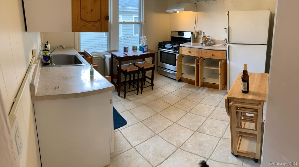 33 Irma Avenue - Photo 2