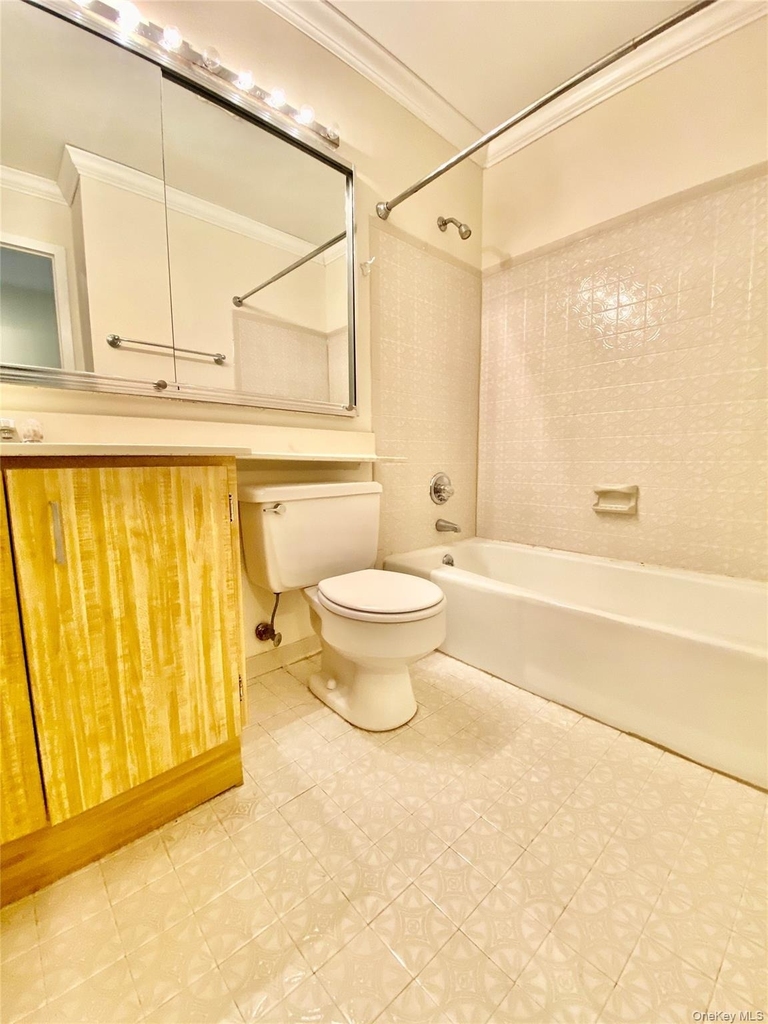 75 Greenway Close - Photo 17