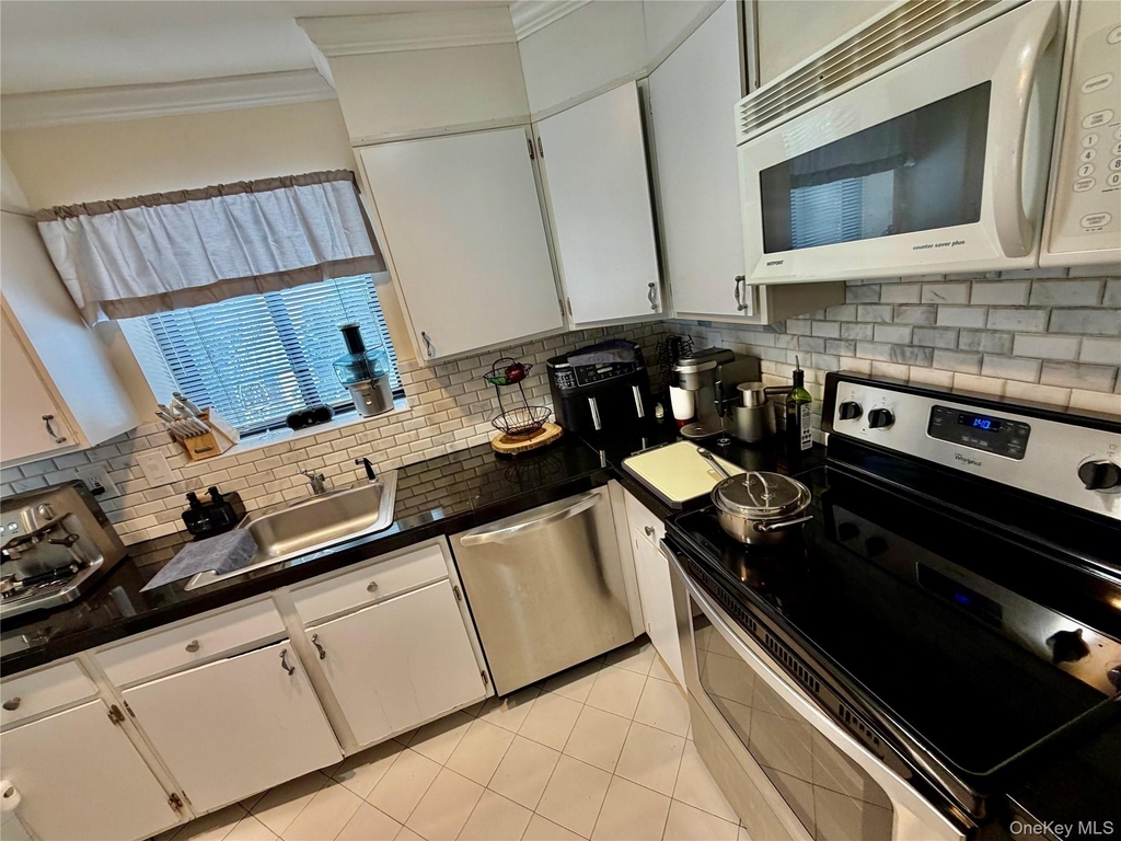 75 Greenway Close - Photo 21